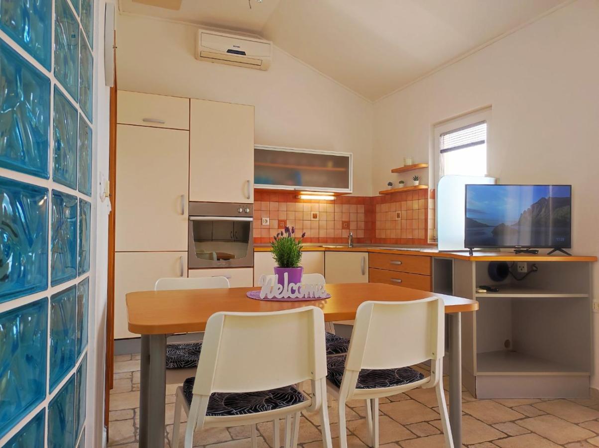 Lavanda Apartment Krk Town Luaran gambar