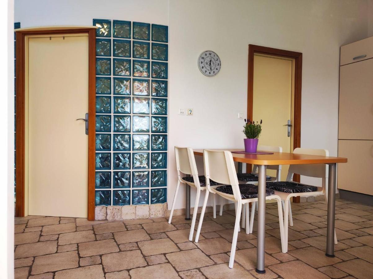 Lavanda Apartment Krk Town Luaran gambar